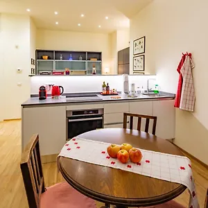La Casa Colorata - Flats In - Bocconi Apartamento