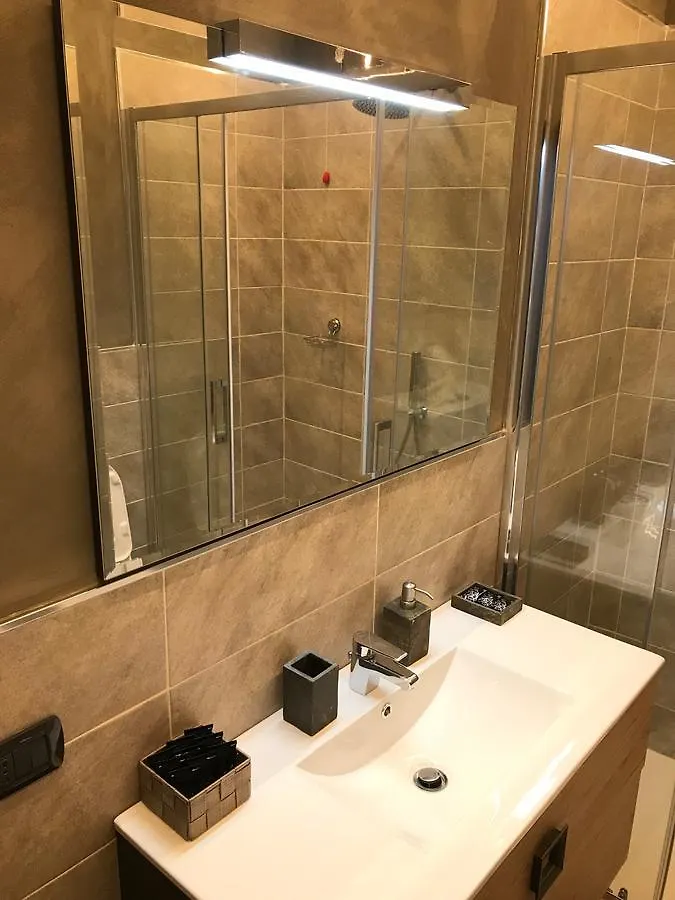 Sforza Apartment Near Duomo Milano İtalya
