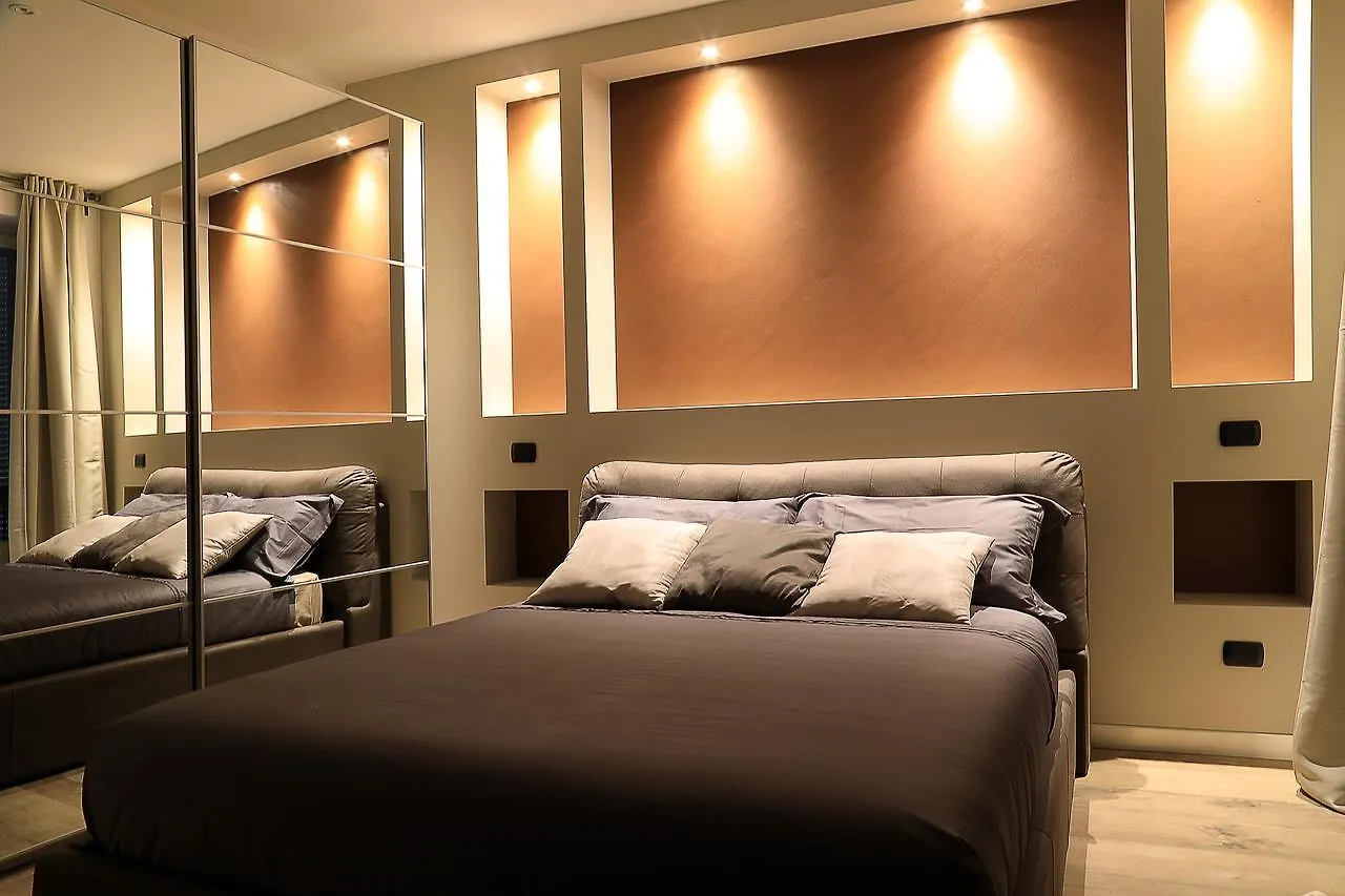 Sforza Apartment Near Duomo Milano