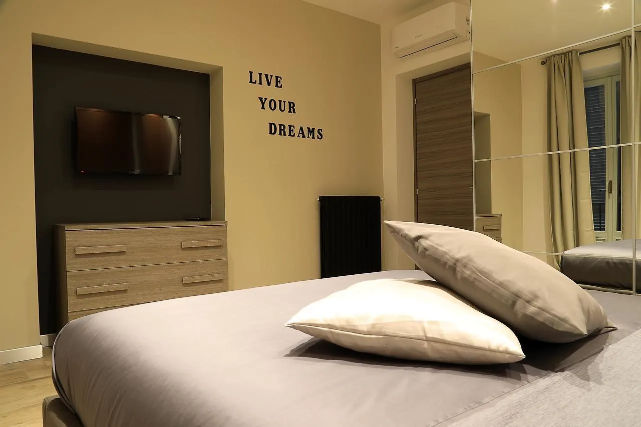 Sforza Apartment Near Duomo Milano